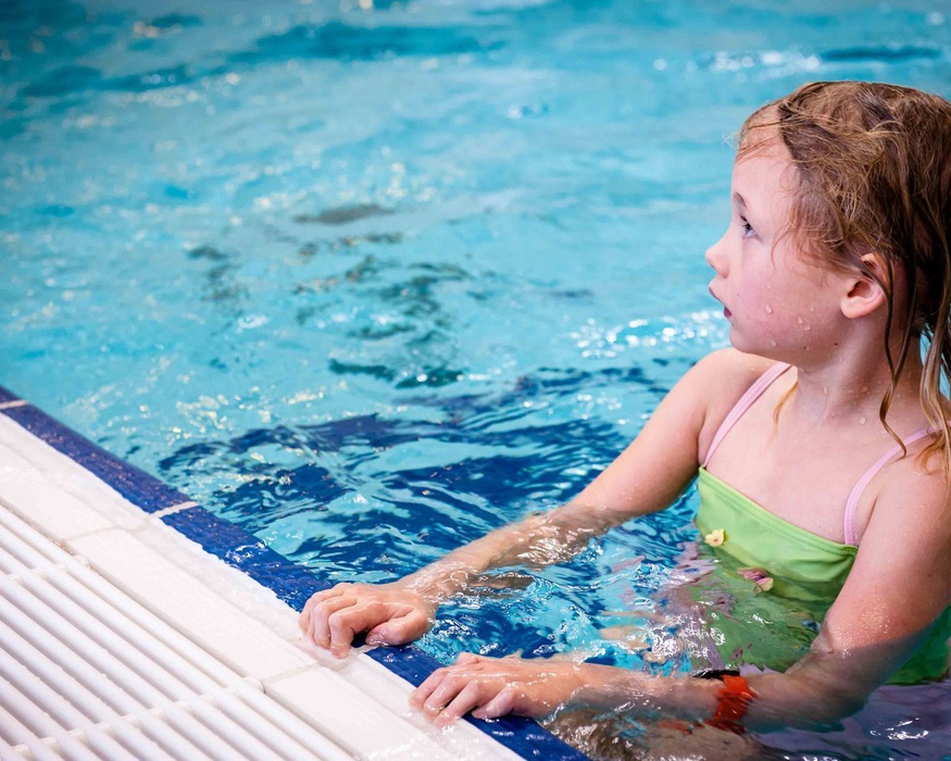 Ontdek het 50 meterbad met diepte van 2 meter