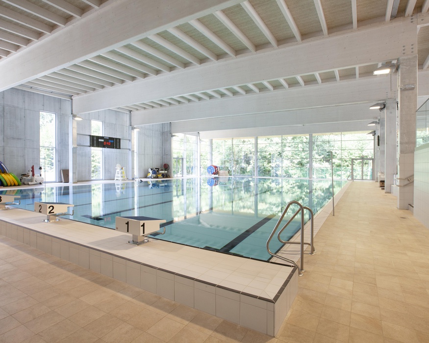 Piscine sportive