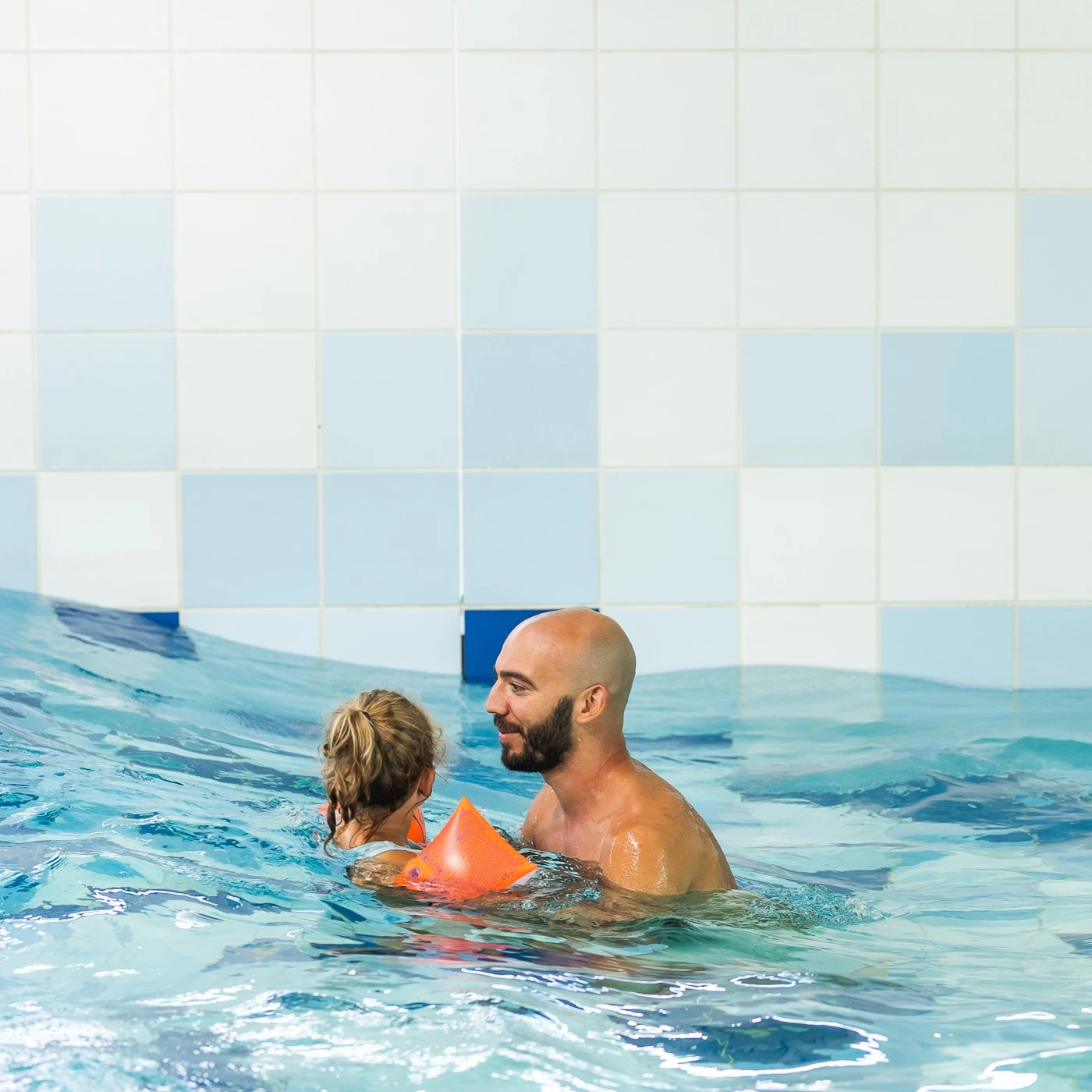 LAGO Pelt golfslagbad papa met dochter