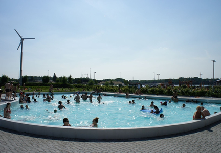 LAGO Mons piscine extérieure