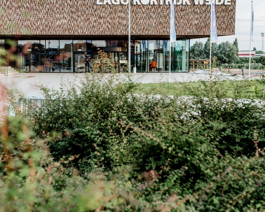 LAGO Kortrijk Weide gebouw