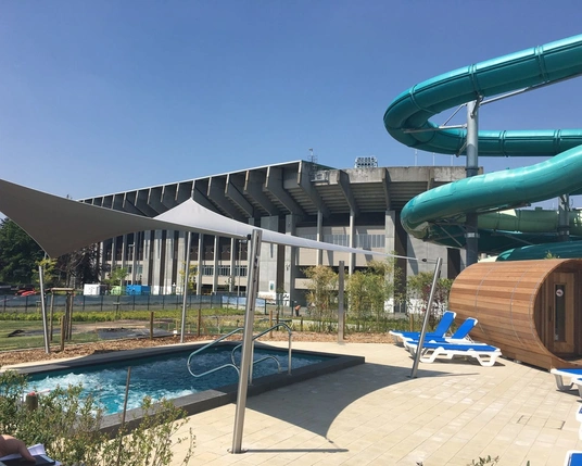 LAGO Brugge jacuzzi en buitenwellness