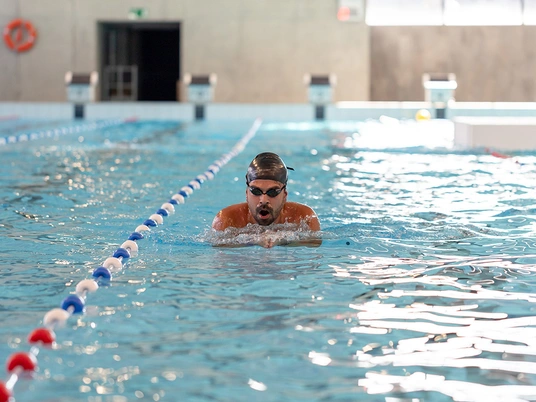 LAGO zwemmer sportbad