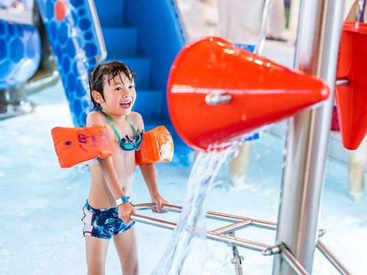 LAGO Gent jongen in kinderbad
