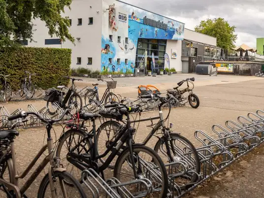LAGO Pelt fietsenparking