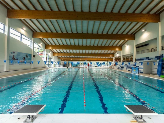 LAGO Pelt sportbad overview