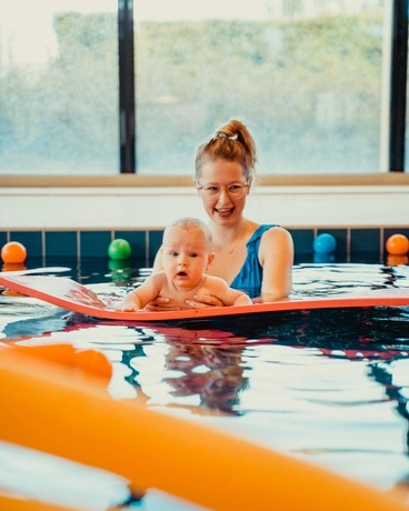 LAGO Beveren watergewenning kindje en mama