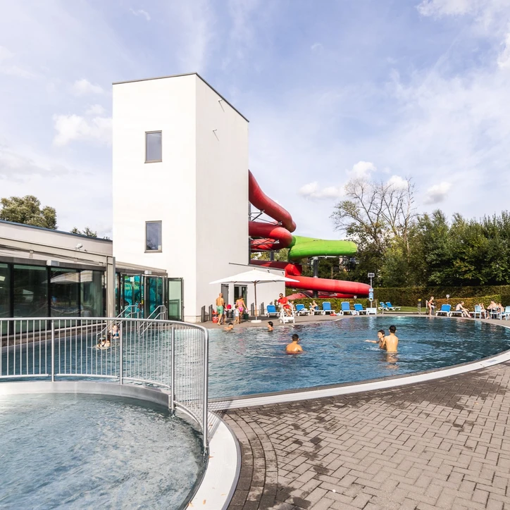 LAGO Pelt buitenbad overzicht