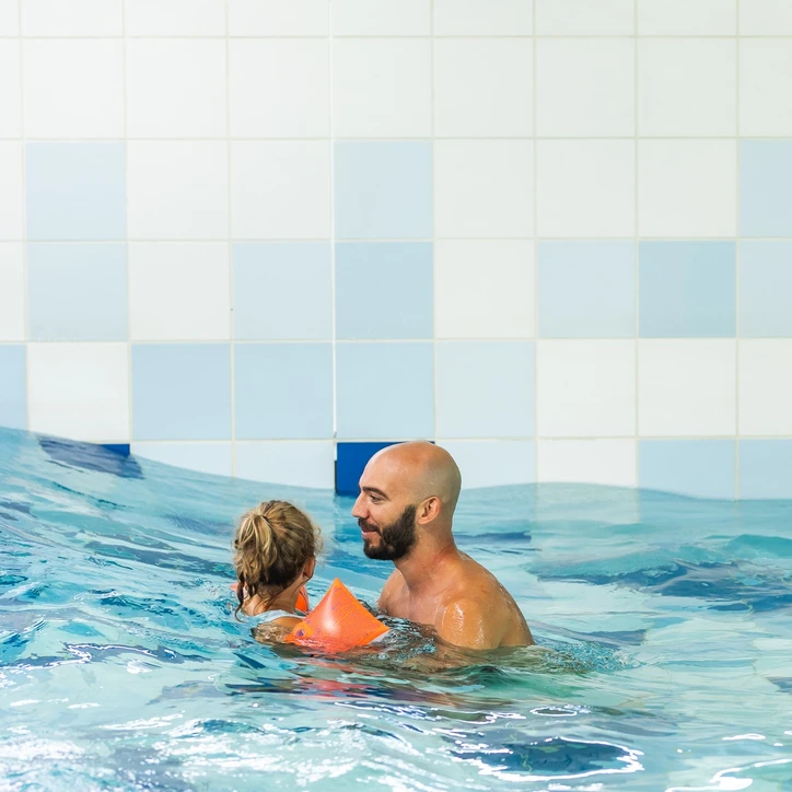 LAGO Pelt golfslagbad papa met dochter