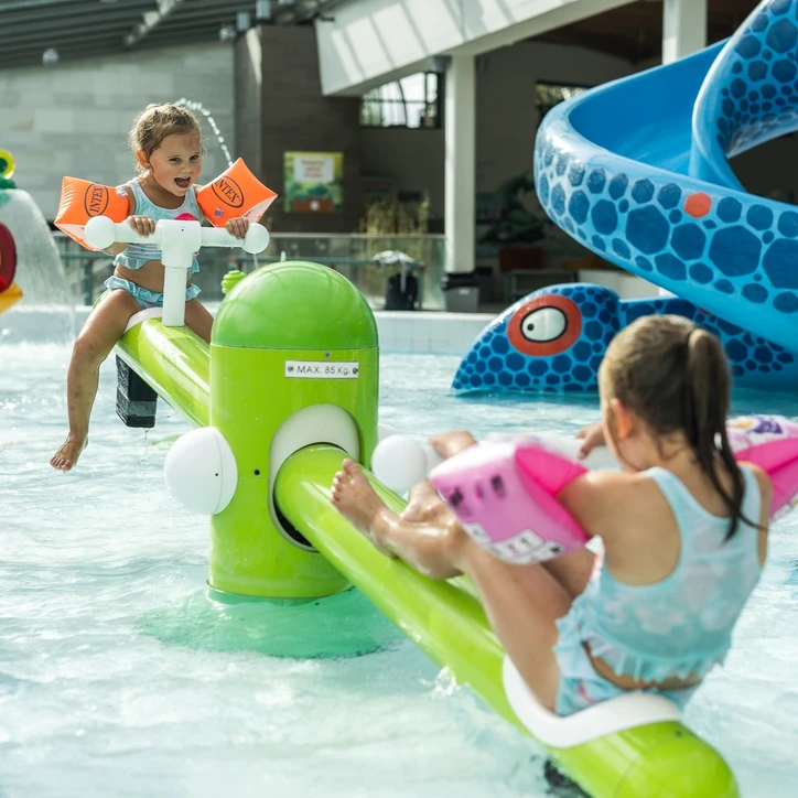 LAGO Pelt kinderbad 2 meisjes