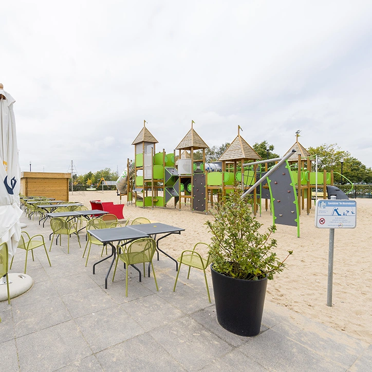 LAGO Beveren bistro terras