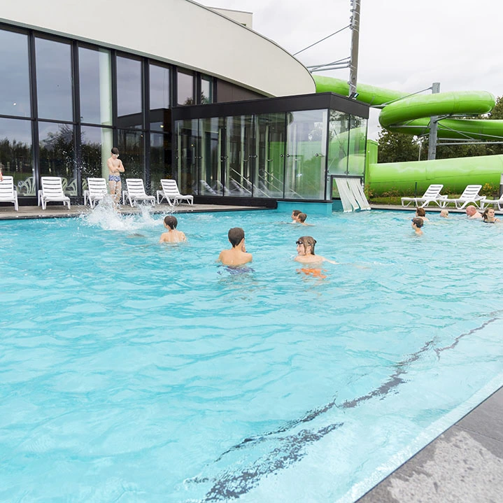 LAGO Beveren kinderen in buitenbad