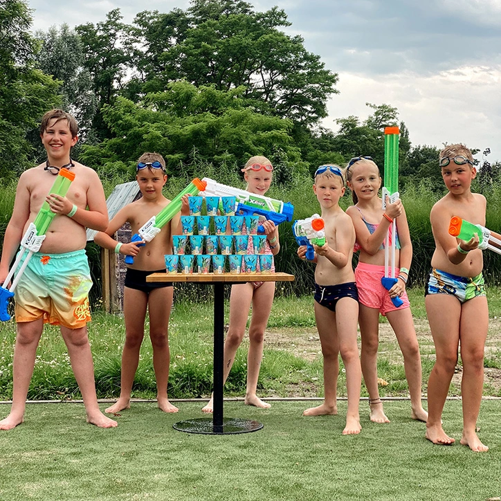 LAGO Gent kinderen met waterpistolen