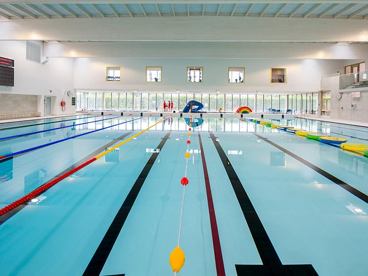 LAGO Zwevegem sportbad banen