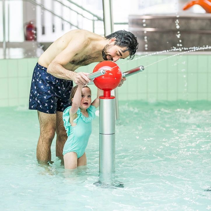 LAGO Sint-Truiden papa en kindje kinderbad